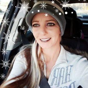 Meet your Posher, Roxann